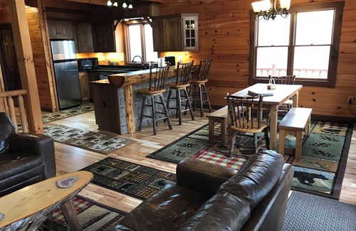 Warsaw Cabin | Secluded 3-bedroom cabin on 42 wooded acres with fishing pond, AC, WiFi