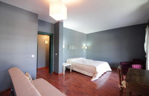 Burhaniye Apartment | Secluded 3BR Modern Villa w Private Pool and Views
