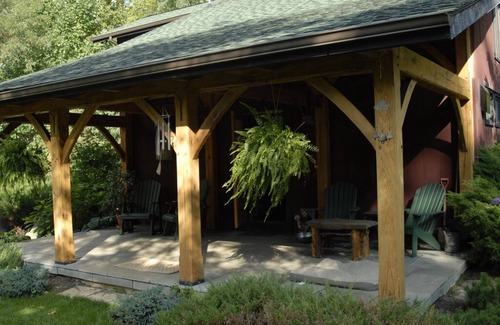 Fairfield House | Secluded 4 acre retreat