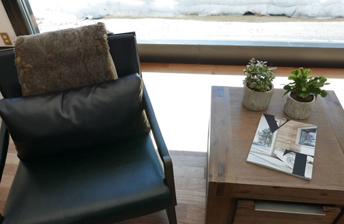 La Conception House | SECLUDED 4 STAR TREMBLANT CHALET SLEEPS 18 / 230 ACRES 2 PRIVATE LAKES