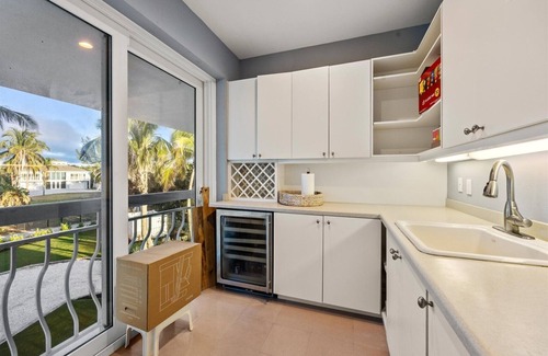 Siesta Key House | Secluded 7500 SqFt Beachfront Villa With Breathtaking Gulf Views, Private Pool, And Stunning Sunsets