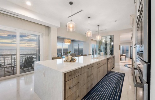 Siesta Key House | Secluded 7500 SqFt Beachfront Villa With Breathtaking Gulf Views, Private Pool, And Stunning Sunsets