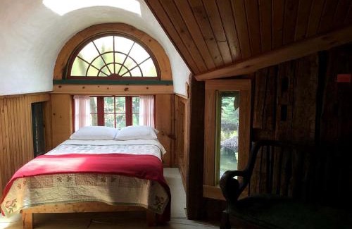 Wells House | Secluded and Relaxing Luxury Cabin Rental in Adirondack Park