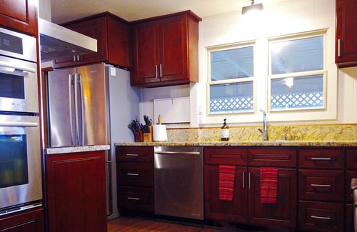 Punaluu House | Secluded Beachfront Home w/ AC, hot tub, North Shore Oahu, Volley & Pickleball