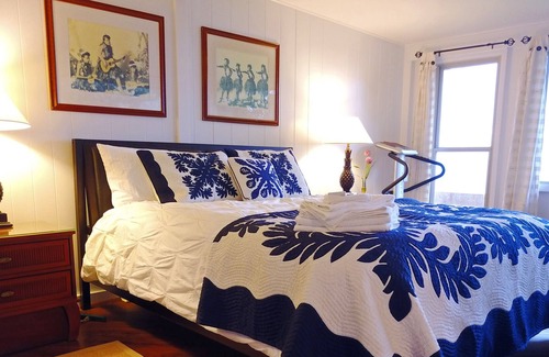 Punaluu House | Secluded Beachfront Home w/ AC, hot tub, North Shore Oahu, Volley & Pickleball