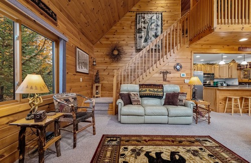 Old Forge House | Secluded cabin close to Old Forge and New York's largest water park
