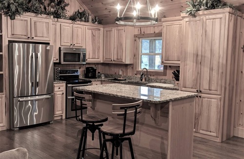 Troy Cabin | Secluded cabin just 2.5 miles from Troy University
