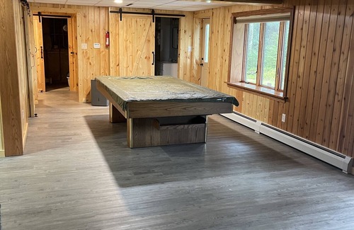 Sweet Valley Cabin | Secluded Cabin with Beautiful Views & Inground Pool