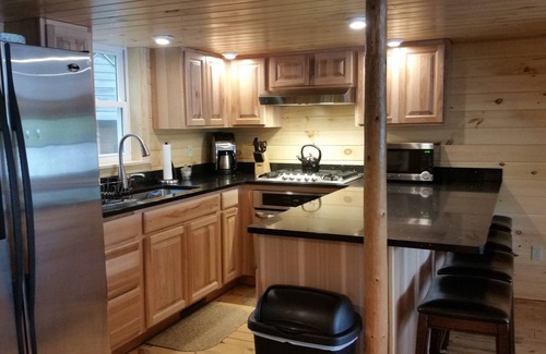 Hartland House | Secluded Cottage on Great Moose Lake