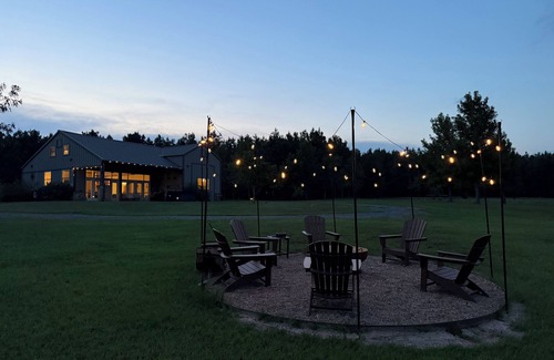 Cherokee County Cabin | Secluded East TX Cabin w/Hot Tub, Fishing Pond, Firepit & Scenic Views