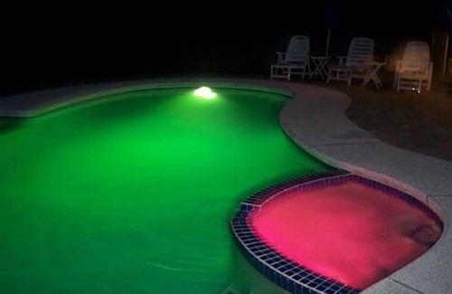 Westbrook House | Secluded Family escape w/pool & jacuzzi
