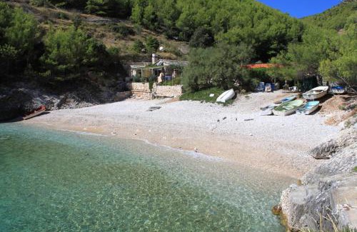 Zrnovo House | Secluded fisherman's cottage Cove Bratinja Luka, Korcula - 12599
