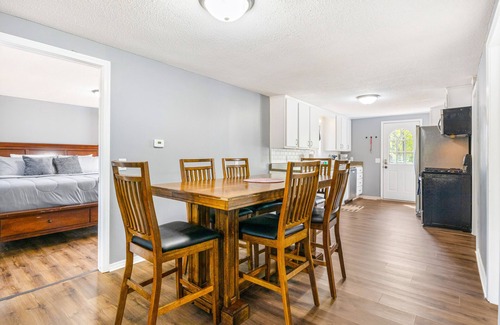 Sunrise Beach House | Secluded home near boat launch with deck, gazebo, washer/dryer, & central AC