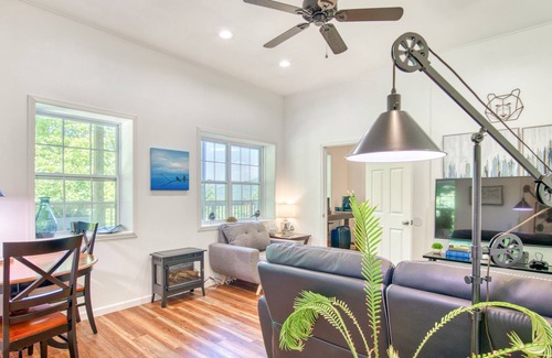 Cullowhee House | Secluded home surrounded by nature with deck, WiFi, & W/D - walk to waterfall