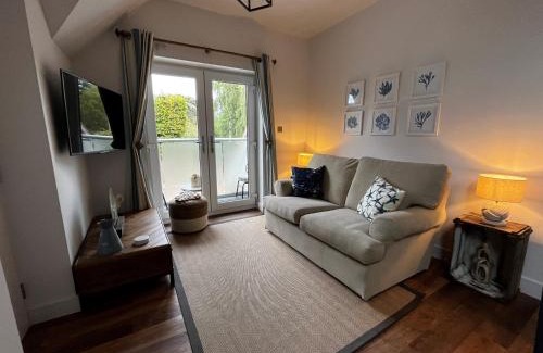 West Mersea Apartment | Secluded Island Retreat - in the heart of the Anchorage