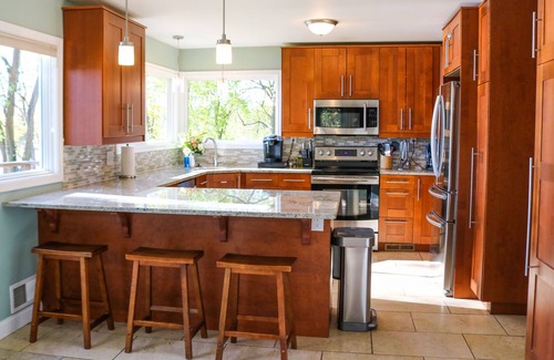 Inver Grove Heights House | Secluded Lake Home Retreat With Hot Tub And Fire Pit