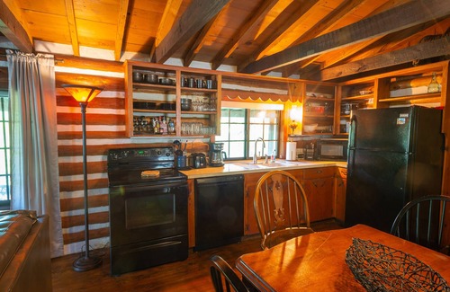 Branson Cabin | Secluded Lake Front Cabin w/Private Dock/Boat Slip, Large Deck, Grill, WiFi.