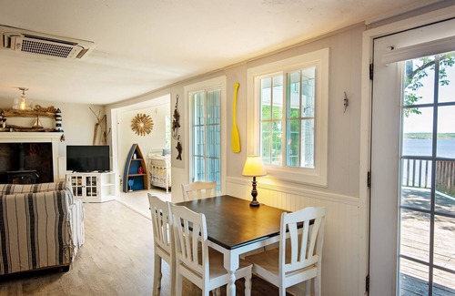 Wagoner House | Secluded lakeside paradise on Ft. Gibson Lake