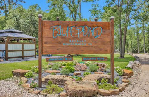 Montgomery House | Secluded Luxury Wagon with Pond, King Bed, Full Bath, Patio