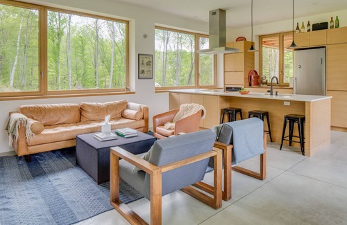 Lincoln House | SECLUDED MODERN RUSTIC
