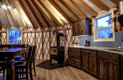 Boise County Other | Secluded Modern Yurt with Sauna Perfect for Small Groups in Boise, Idaho