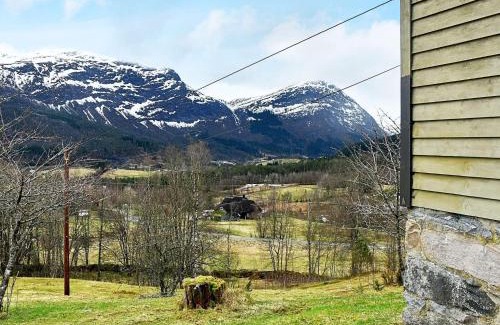 Forde House | Secluded Mountain Retreat-By Traum