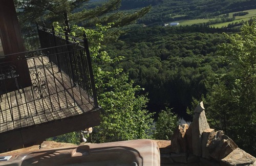 La Conception House | Secluded Mountaintop Chalet - 230 Acres W/ 2 Private Lakes and Hot Tub Spa L