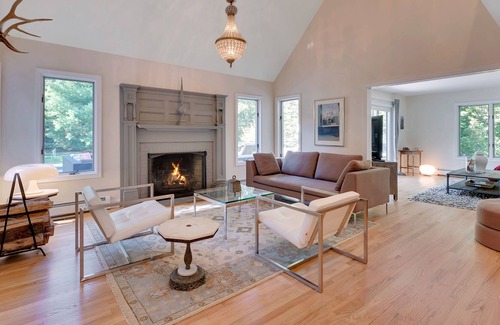 Sagaponack House | Secluded Oasis In The Heart of the Hamptons!!