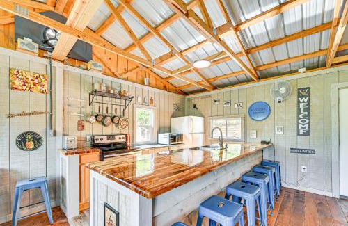 Livingston House | Secluded on 10 Acres Livingston Getaway with Sauna!