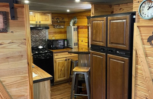 Eminence Cabin | Secluded Ozarks Tiny House cabin in Eminence, MO