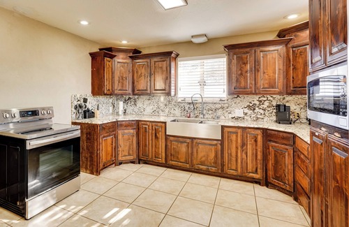 Odessa House | Secluded Ranch w/Courtyard ~ 4 Mi to Odessa!