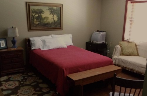 Confluence Apartment | Secluded retreat near Ohiopyle State Park and GAP hiking/biking trail