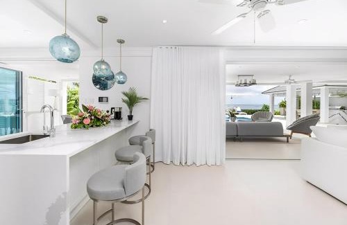 Long Bay House | Secluded Serene