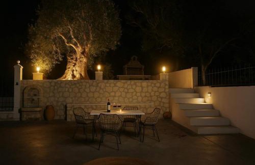 Korakades House | Secluded Serenity - A Tranquil Suite in Corfu