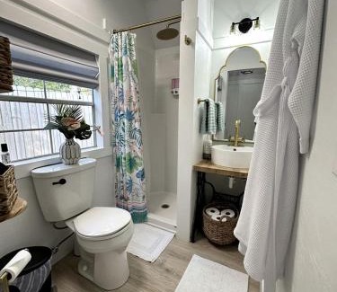 Hampstead House | Secluded Tiny House in Hampstead, North Carolina and near Top Sail Island, Perfect for a Weekend by the Sea