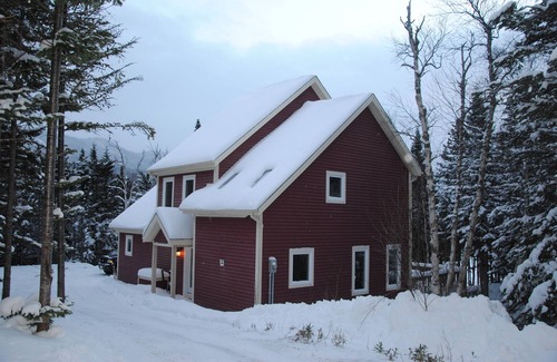 Humber Valley Ski Chalet | Secluded Vacation Chalet - Humber Valley Resort
