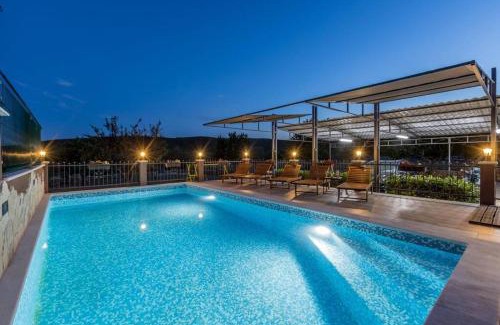 Lecevica House | Secluded villa with a private pool near Split and Sibenik