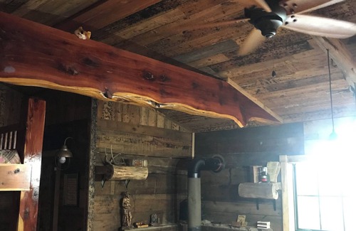 Cunningham Cabin | Seclusion at the HIDEOUT on Francis Creek. Come, enjoy the quiet.