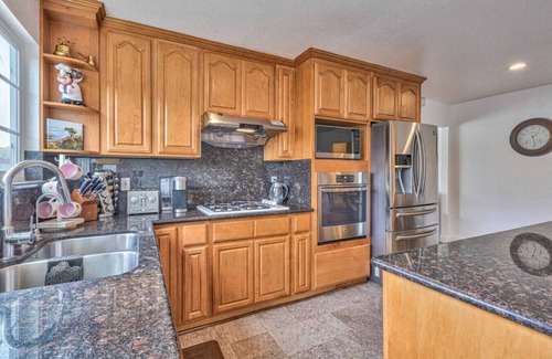 Marina House | Seclusion Oasis - Near Monterey Beaches & Aquarium