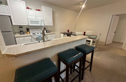 Haines City Condo | Second Floor 2-Bedroom Condo in Southern Dunes