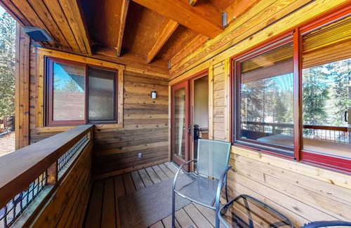 Tahoe Woods Apartment | Second-level studio with mountain views - pool & covered balcony