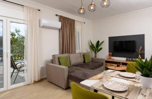 Thasos Town Apartment | Secret Garden Apartment