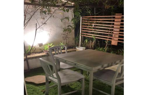 Valergues Apartment | Secret Garden - Chez Gilles et Tra - Maison d hôte -T2 super mignon, neuf et indépendant , dans cadre agréable et zen