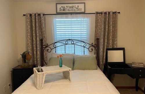 Ocala House | Secret Garden getaway close to I 75