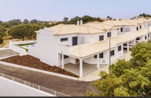 Figueiral Villa | Secret Hideaway in Almancil next to Quinta