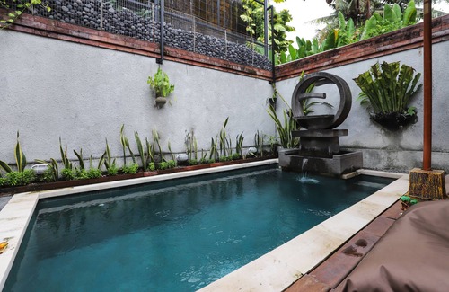 Lodtunduh Villa | Secret House: a Hidden Paradise for Young Couple