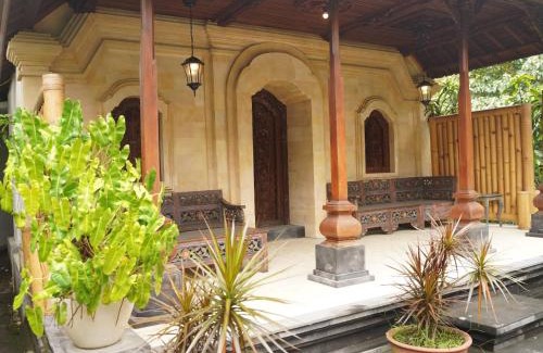 Medahan Hotel | Secret Joglo Lebih