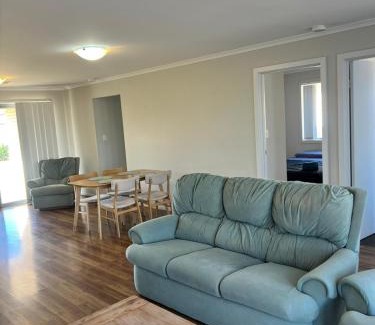 Whyalla Jenkins Apartment | Secure 4BR Garage Whyalla