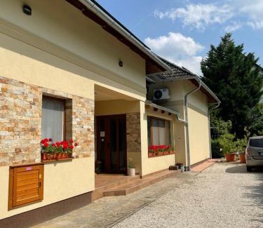 Balatonfoldvar House | See Haus - Podmaniczky Szállás, Bor, Balaton