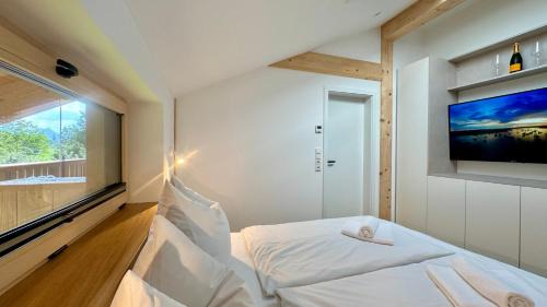 Dietringen Apartment | See I Jacuzzi I Balkon I Parkplatz I Bio Hof I TV